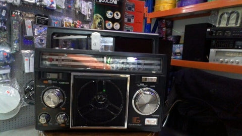 Vintage Boom Box Retro Classic Style + Bluetooth Aux In MP3 FM/AM Radio USB/SD